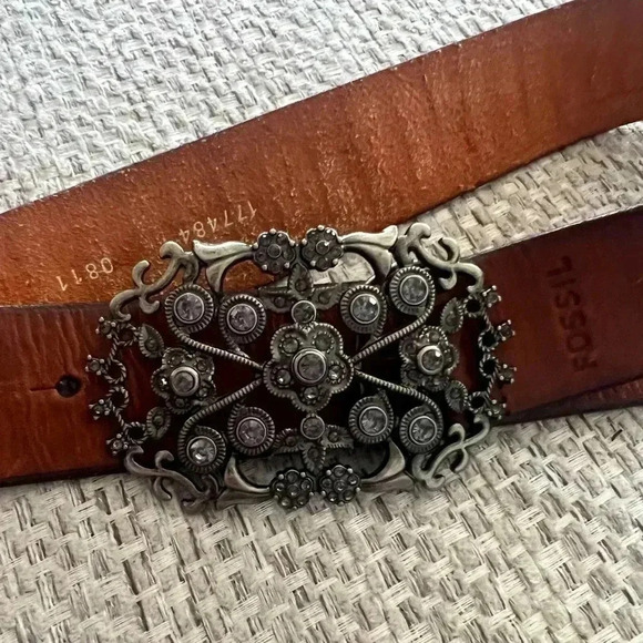 Fossil brown leather belt size M - Picture 4 of 7